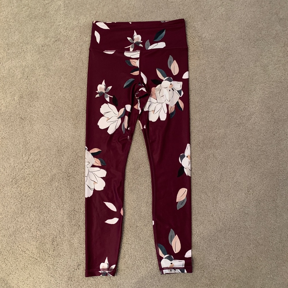 LIKE NEW ATHLETA FLORAL LEGGINGS